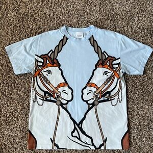 Burberry unicorn t-shirt